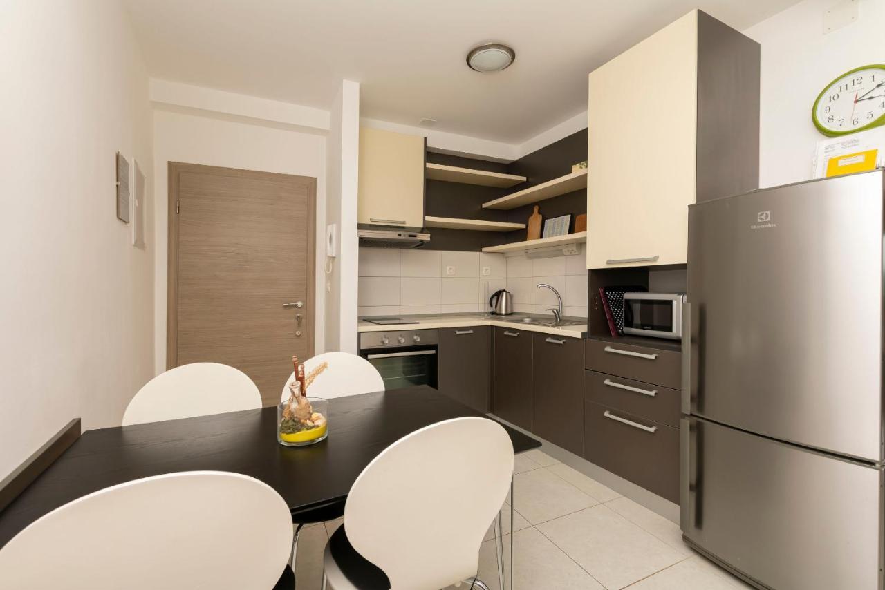 Apartments Djani Мимице Екстериор снимка